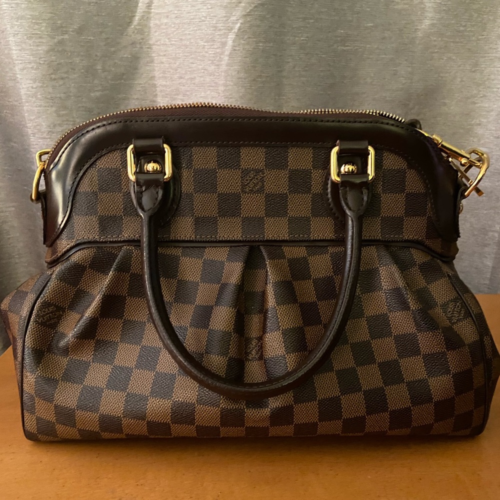 Louis Vuitton Trevi Handbag Damier PM